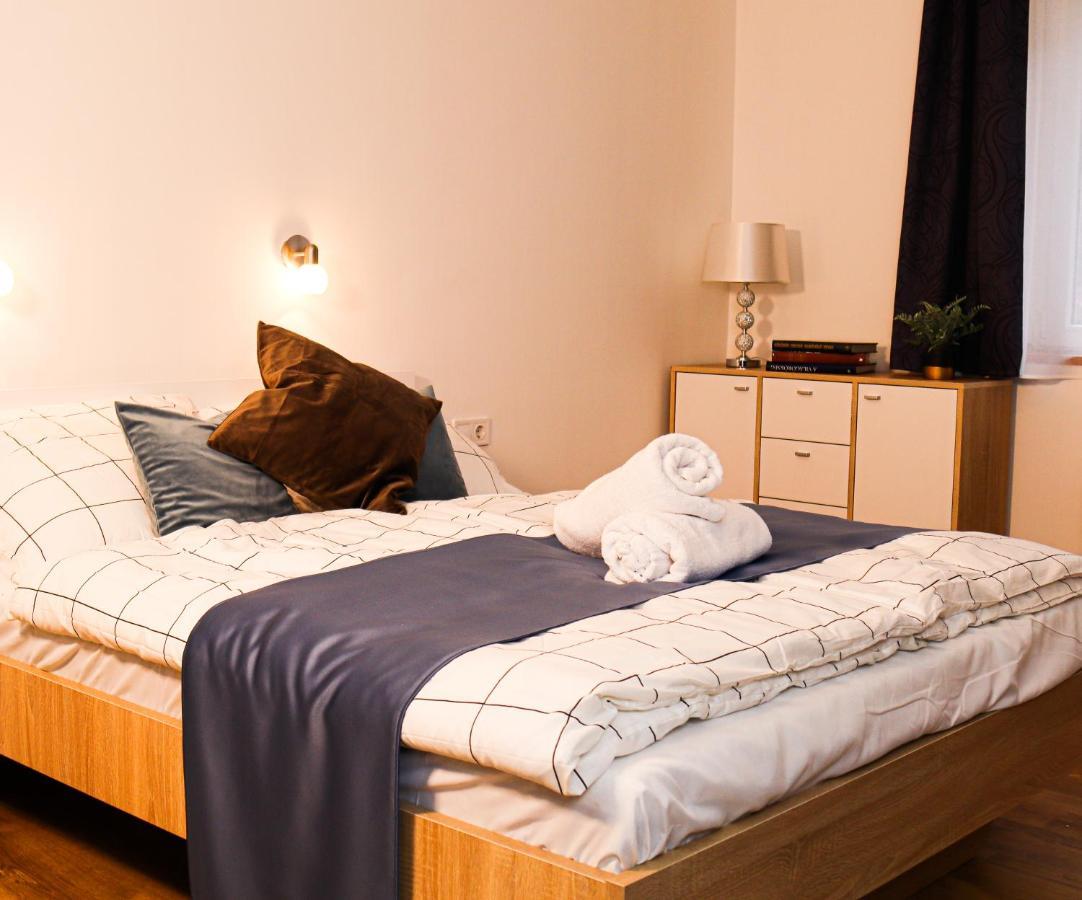 Villa Blue Apartman Szekszard Exterior photo
